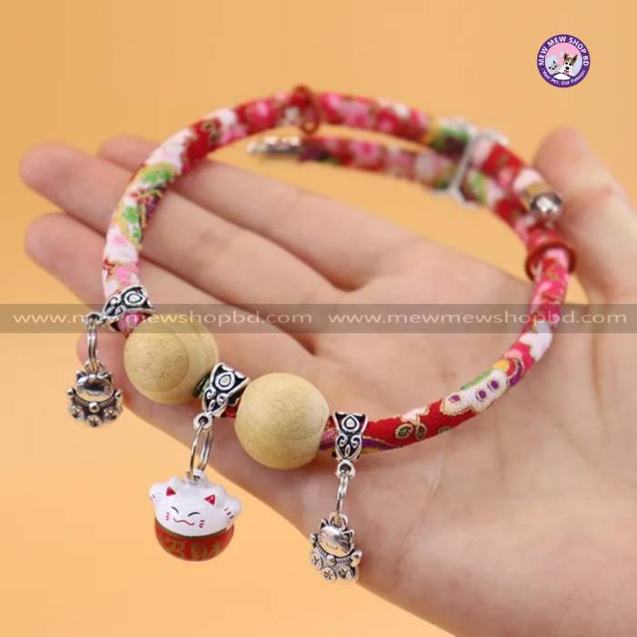 Camphor Wood Cat Collar Bell Temporarily Prevent Fleas Adjustable Necklace Collar
