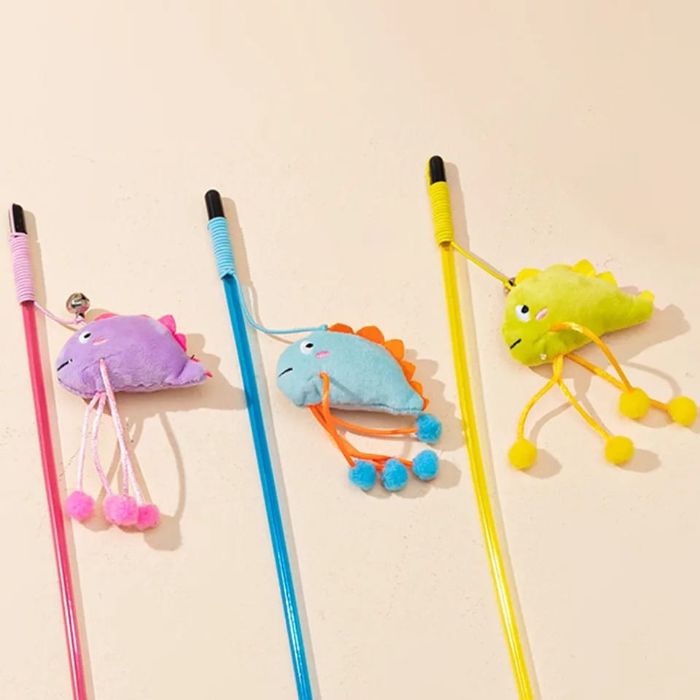 Funny Face Dragon Fish with Four Plush Ball Plastic Teaser for Pet Cat