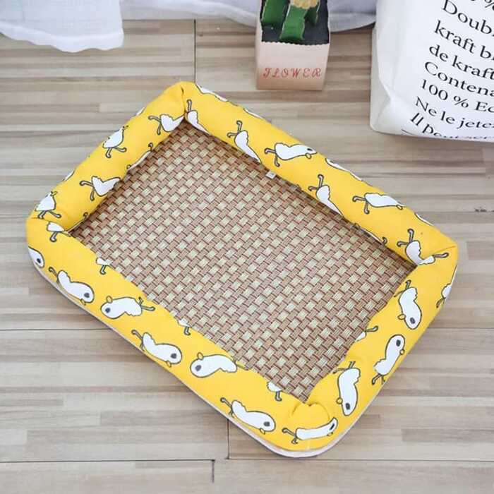 Comfortable Cooling Summer Cat Bed Lightweight Breathable Pet Rattan Mat Cat & Dog Bed