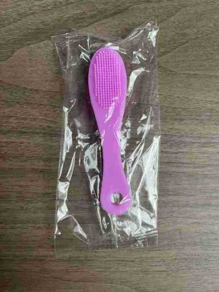 Soft Gel finger Face / Nose Cleaning brush with soft bristle cleansing brush for cleansing Teeth, Nose area for Pet Cat & Dog