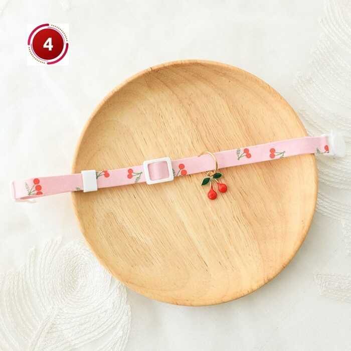 Adjustable Hello Kitty Cat Collar with Pendent for Pet Cat (Medium Size)