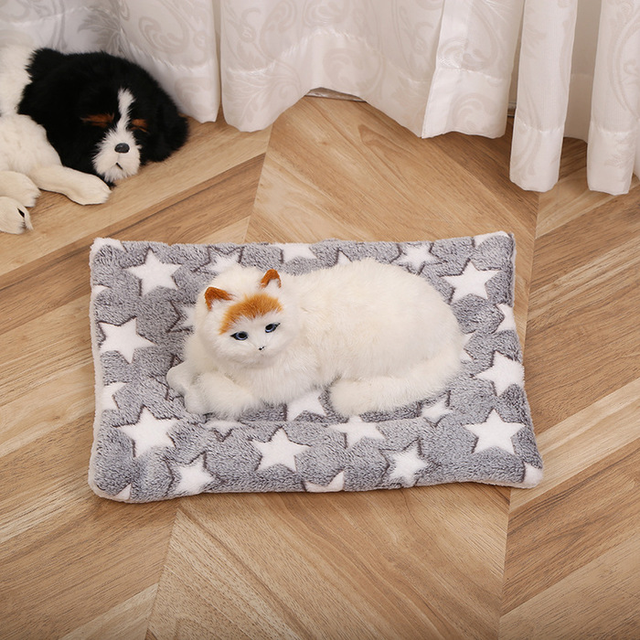 Pet Cat & Puppy Comfortable Plush Blanket Winter Bed For Pet