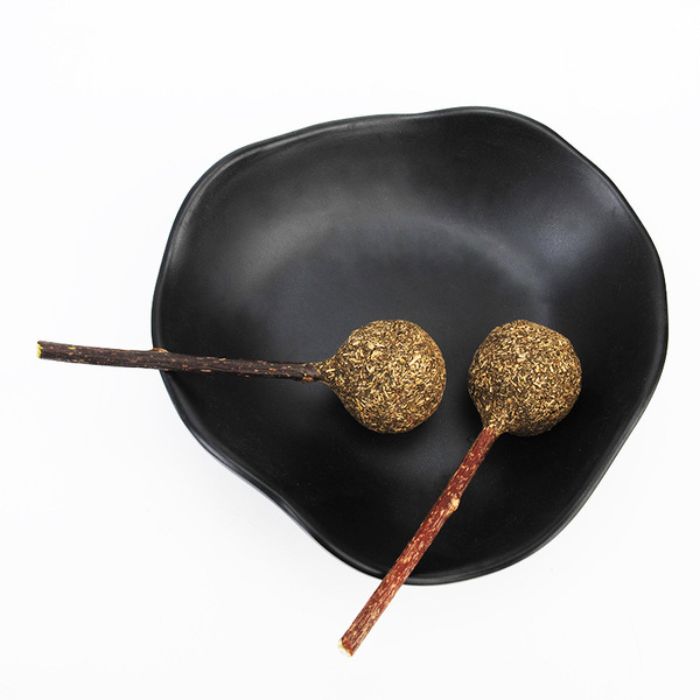 Hahale Catnip Lollipops Cat Teasing Sticks Mint Balls Teeth Cleaning Wood Sticks For Pet Cat Snacks